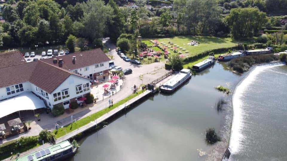 The Riverside Inn Saltford Luaran gambar