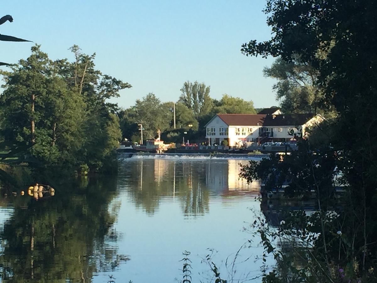 The Riverside Inn Saltford Luaran gambar