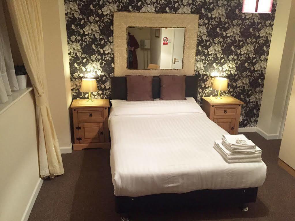 The Riverside Inn Saltford Luaran gambar